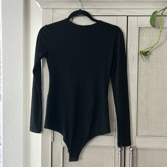 Maddy K lace up front bodysuit - Picture 2 of 4